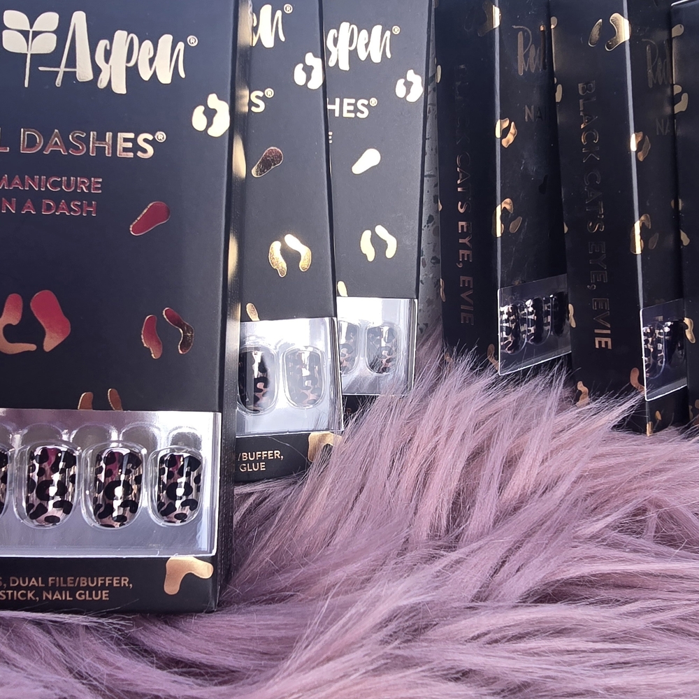 Aspen Leopard Print Nail Dashes